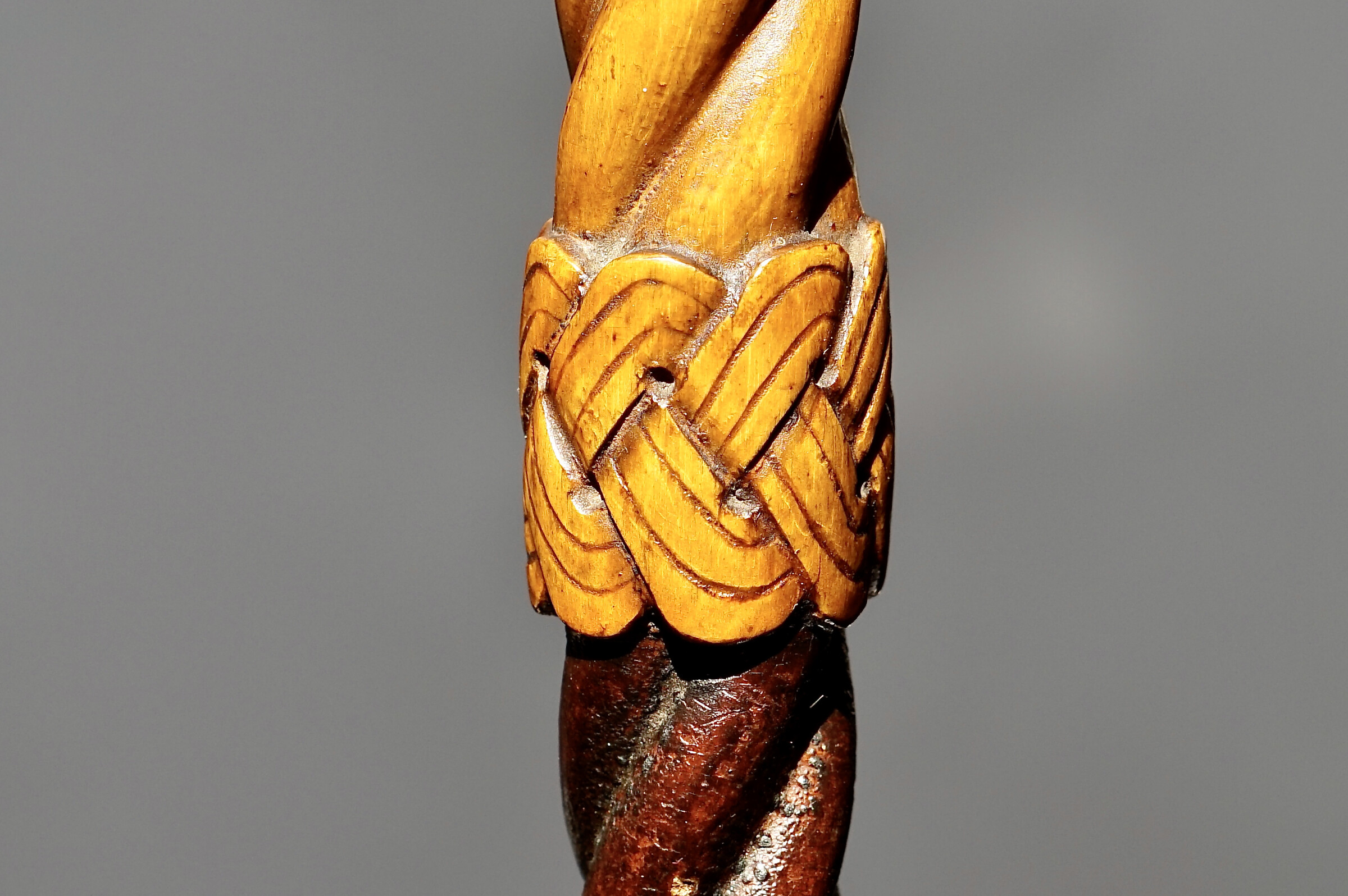 Whalers Art, One-piece of wood Walking stick, U.S.A. or England ca. 1880