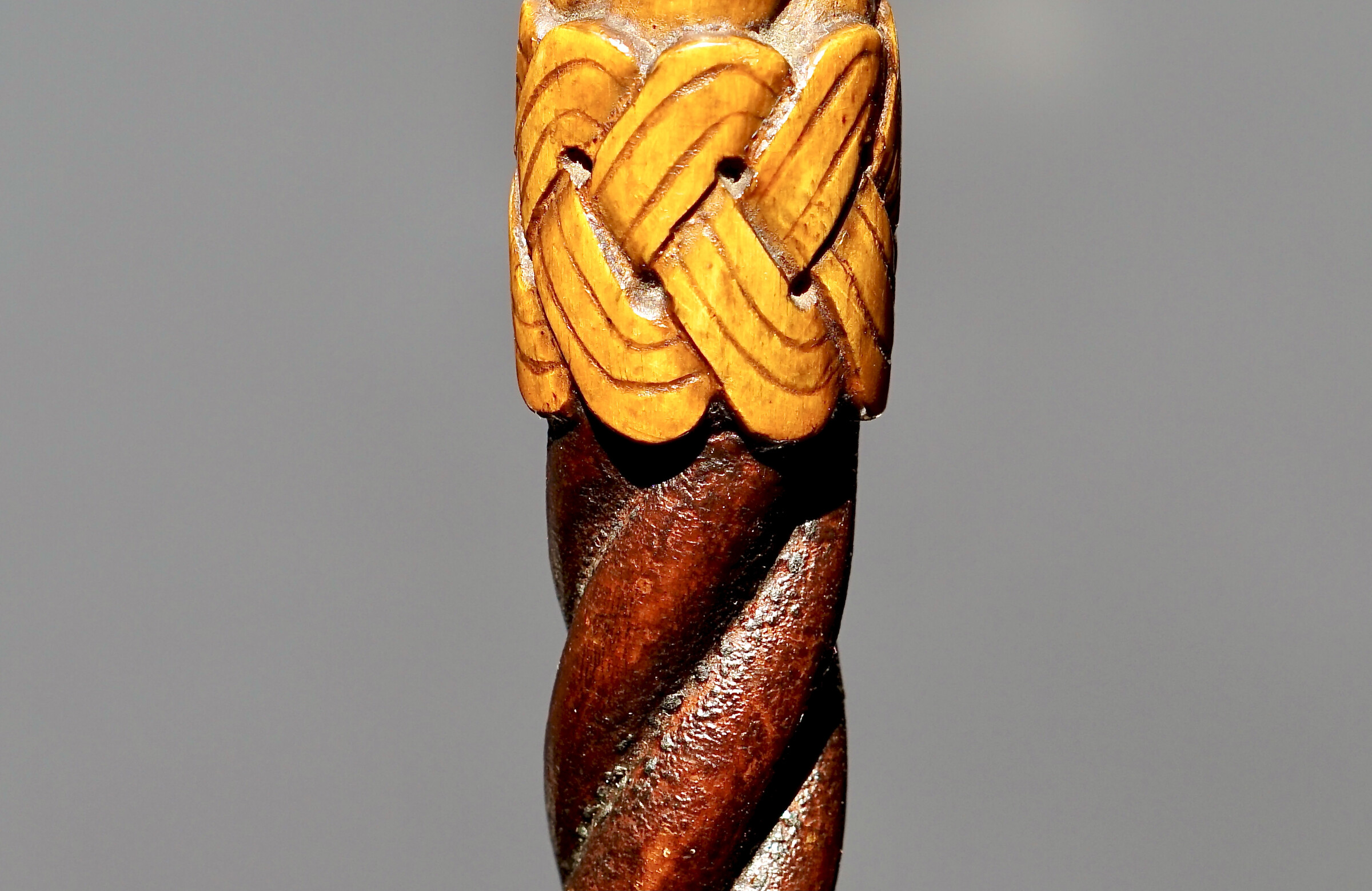 Whalers Art, One-piece of wood Walking stick, U.S.A. or England ca. 1880